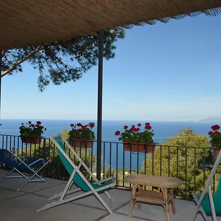Le Ginestre Di Capri Bb & House 2*