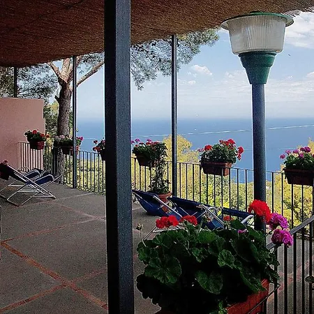 Le Ginestre Di Capri Bb & House
