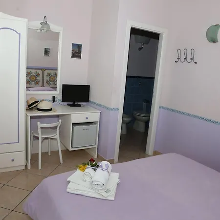Bed & Breakfast Le Ginestre Di Capri Bb & House Anacapri (Isola di Capri)