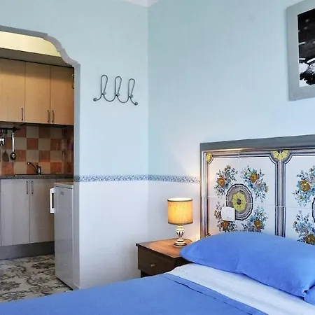 Le Ginestre Di Capri Bb & House 2*